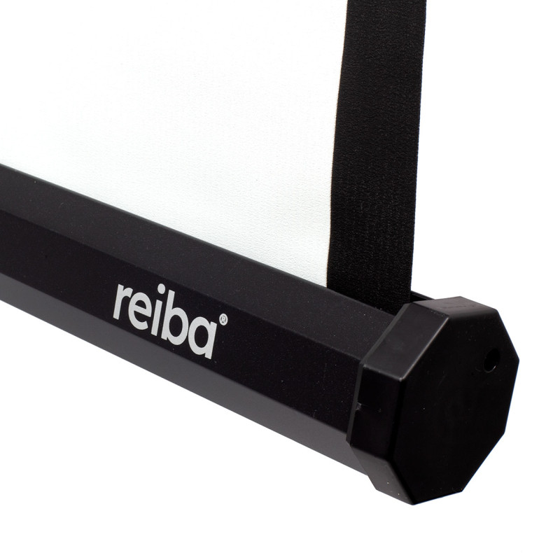Close-up of the reiba bottom load bar with black pull strap